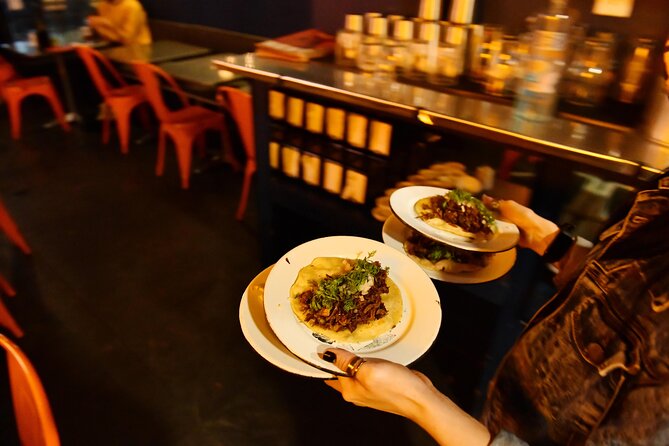 A Night of Tacos and Mezcal in Mexico City - The mezcal lesson in an underground bar