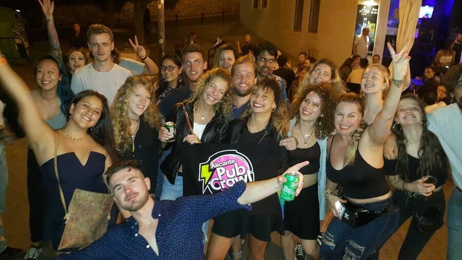 Alicante: Guided Pub Crawl with Shots and Beer - FAQ