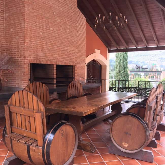 Alicante: Old Winery with Tastings & Gaudí's style of Church - Who should book this experience?