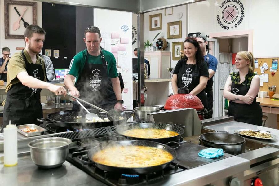 Alicante: Paella & Sangria Class with Tapas and Market Visit - Starting at Alicante’s Central Market