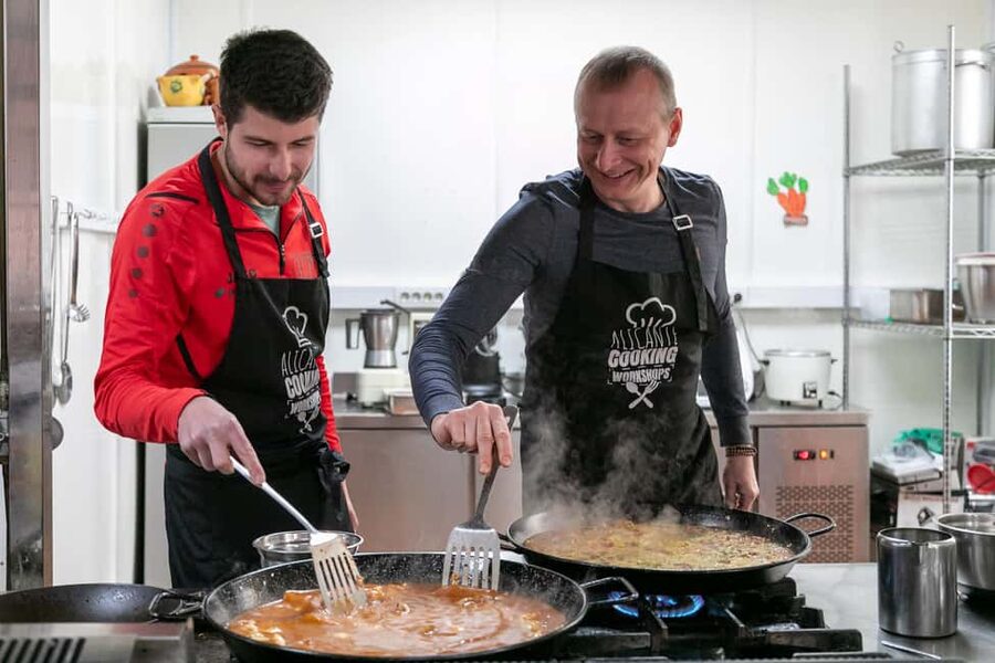 Alicante: Paella & Sangria Class with Tapas and Market Visit - Learning Alicante-style paella from the start