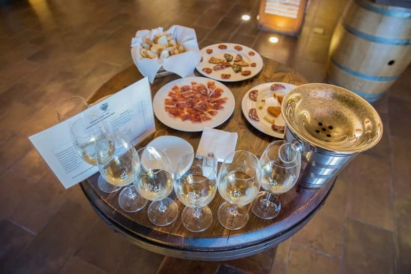 Alicante: Small-Group Countryside Wine Tour with 4 Tastings - Photos, free time, and the winery shop