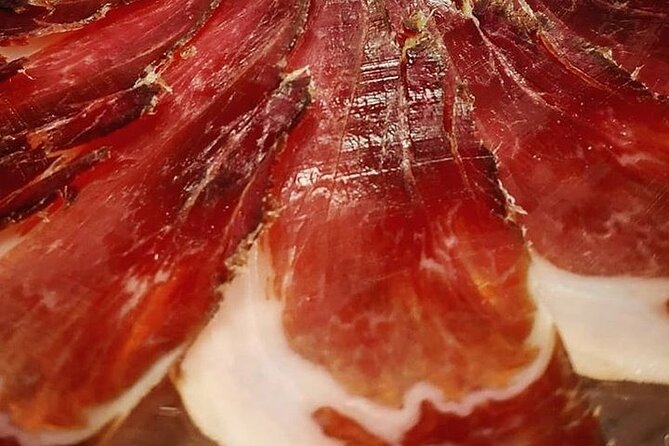 Alicante Wine Tasting and Tapas for Foodies - What the guide adds to the price
