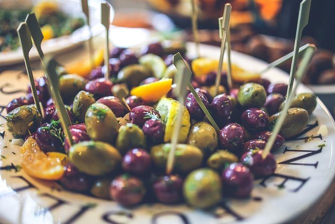 Alicante Wine Tasting and Tapas for Foodies - Dietary requests and group size