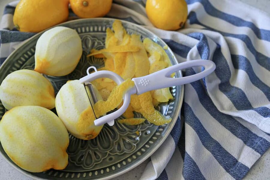 Amalfi: Limoncello Factory Visit with Instructor and Tasting - What the $94 price includes