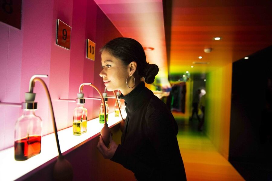 Amsterdam: Bols Cocktail Experience Entry Ticket - The Bols Shop and Extra Purchases