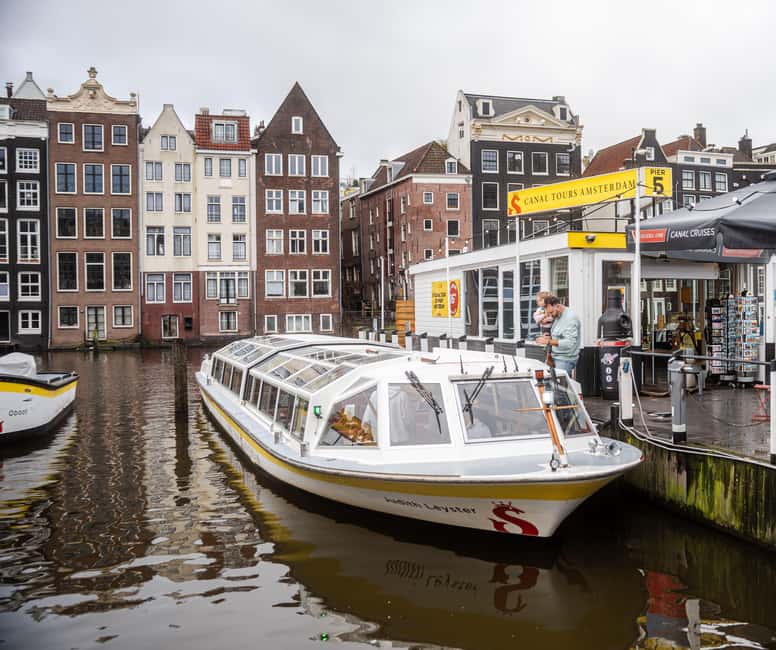 Amsterdam: City Centre Canal Cruise & Free Flower Cocktail - The Canal Belt and Amsterdam’s layered architecture