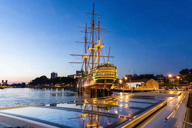 Amsterdam: Evening Cruise with Optional Wine and Snacks - Why Amsterdam looks best from the canals after dark