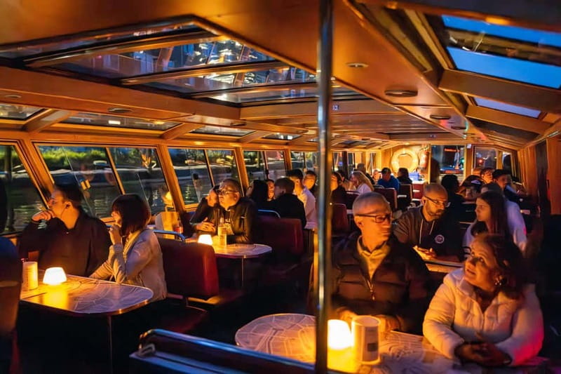 Amsterdam: Evening Cruise with Optional Wine and Snacks - The 90-minute route through Amsterdam-Centrum