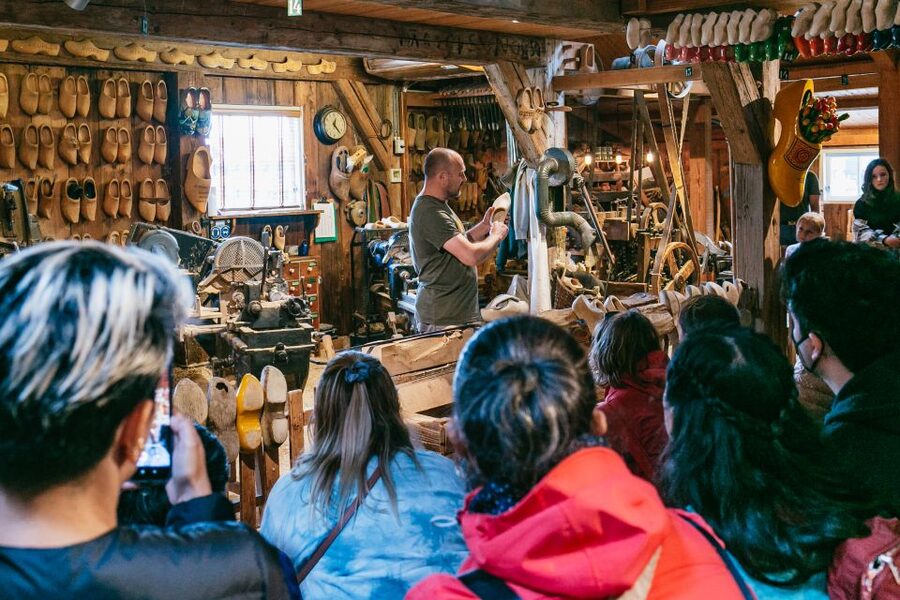 Amsterdam: Guided Zaanse Schans, Windmills & Cheese Tour - Cheese at Catharina Hoeve Cheese Farm