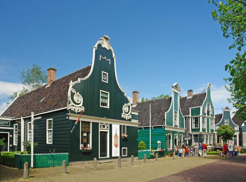 Amsterdam: Guided Zaanse Schans, Windmills & Cheese Tour - Free time, photos, shops, and a quick decision