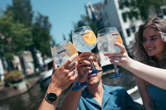 Amsterdam: Luxury Boat Cruise Unlimited Cocktails, Beers & Wines - Key points at a glance