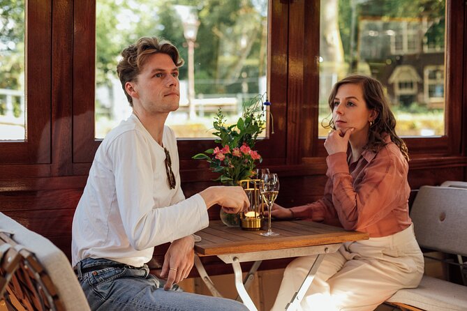 Amsterdam: Luxury Saloon Boat Cruise with Cocktails & Waffle - Starting points near the center