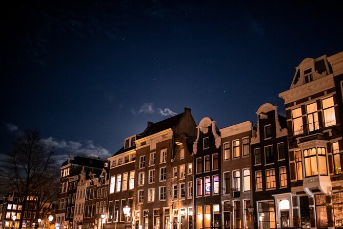 Amsterdam Small-Group Evening Canal Cruise Including Wine, Craft Beer, Cheese - Who should book this cruise?
