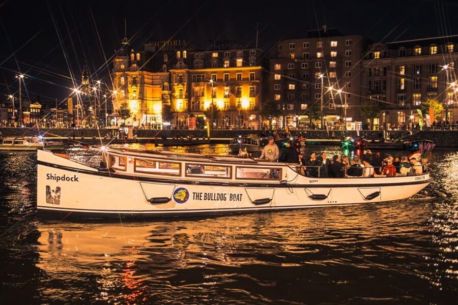 Amsterdam: The Bulldog Boat Smoke and Booze Cruise - Daytime, sunset, or evening sailing