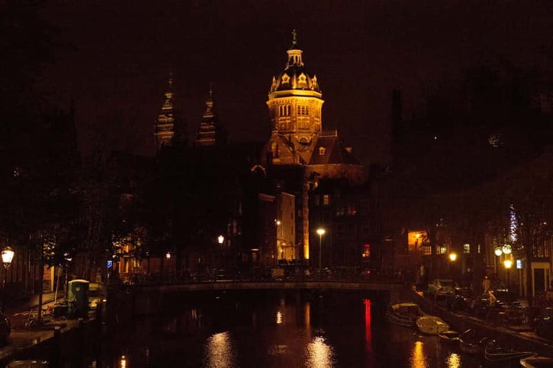 Amsterdam: Unlimited Cocktails Cruise on the Canals - Magere Brug, the photo moment
