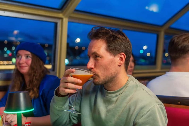 Amsterdam: Unlimited Cocktails Cruise on the Canals - Hotel Seven Bridges and the smaller details