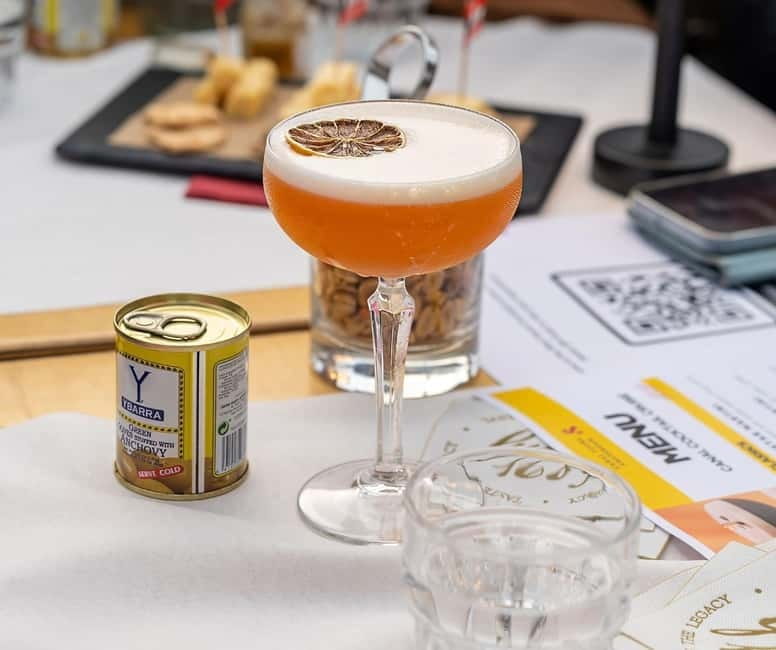 Amsterdam: Unlimited Cocktails Cruise on the Canals - The seating question matters