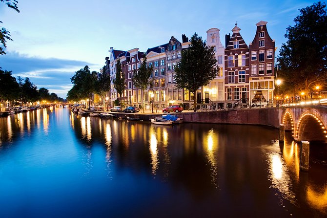 Amsterdam Wine and Cheese Evening Cruise - The service and commentary question