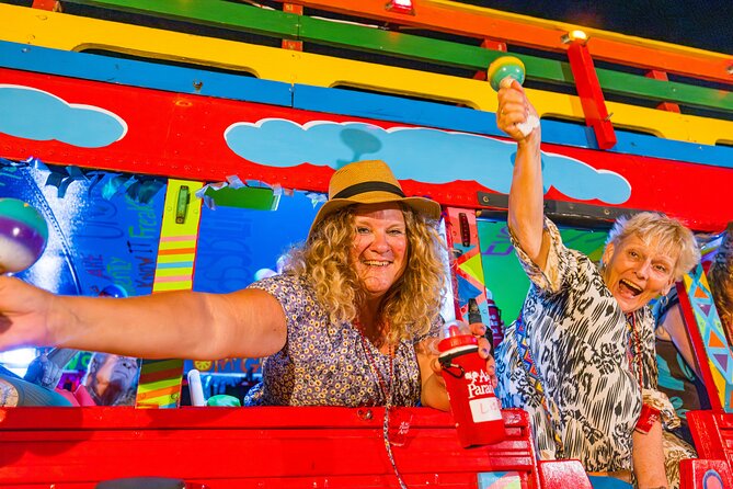 Aruba Happy Hour Party Bus Pub Crawl - The best parts of the Kukoo Kunuku night