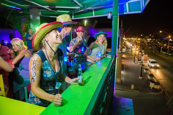 Aruba Happy Hour Party Bus Pub Crawl - The later stops and the best chance to dance