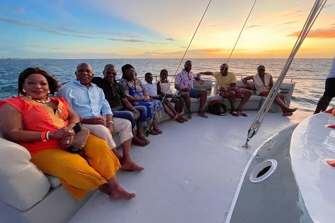 Aruba Happy Hour Sunset Sail with Savory Bites and Cocktails - Practical details before you book