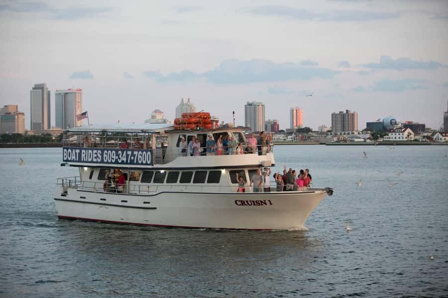 Atlantic City: Happy Hour Cruise - What this Atlantic City happy hour cruise is really like