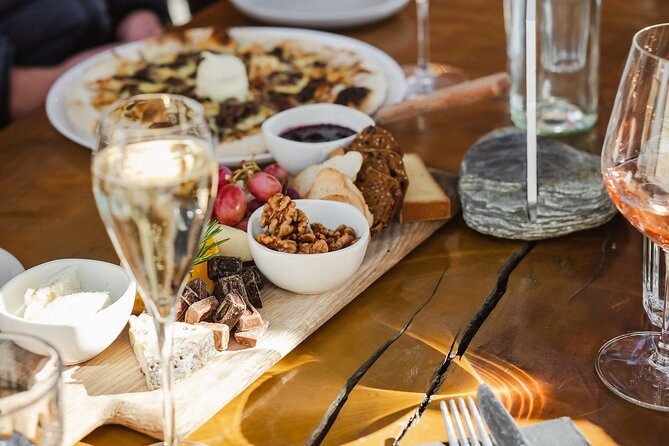 Award Winning Premium Wine Tour Queenstown Tasting at 4 Wineries - Who should book this tour