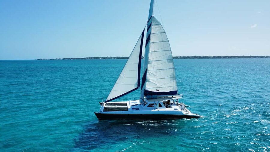 Bahamas: Swimming Pigs & Snorkeling Cruise with Lunch & Rum - The Bahamas in One Full Day on the Water