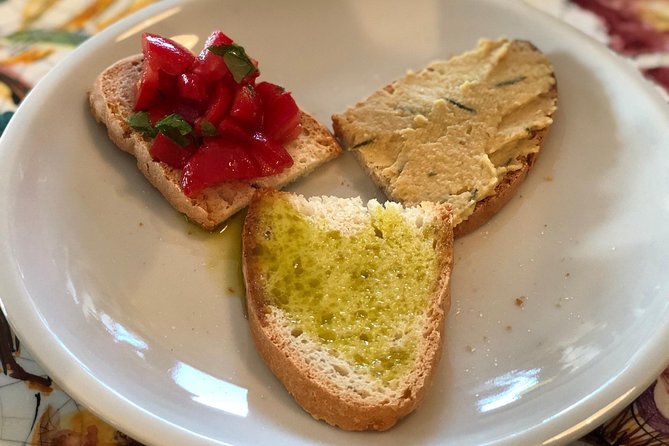 Balsamic Vinegar, Olive oil and Organic Winery Tour in Assisi with tasting - Five wines, olive oil, and aged balsamic
