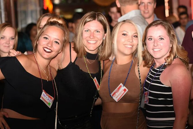 Bar Crawl Benidorm: 4 Venues 1 Night Including Karaoke & Drinks - Group size and the importance of meeting up