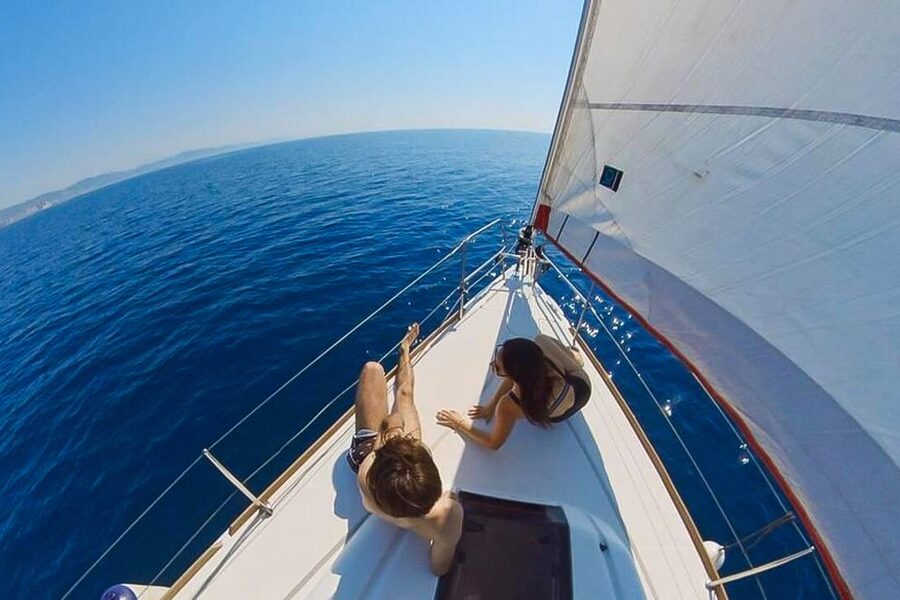 Barcelona: Coastline Boat Trip with Snacks and Cava - Setting out from Barcelona’s waterfront