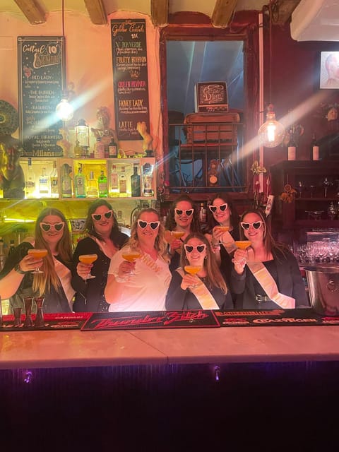 Barcelona: Cocktail Making Class with Tapas - Who should book this experience?