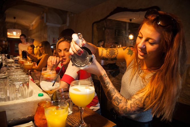 Barcelona Cocktail Masterclass with Tapas - The important catch: these are not always Spanish cocktails
