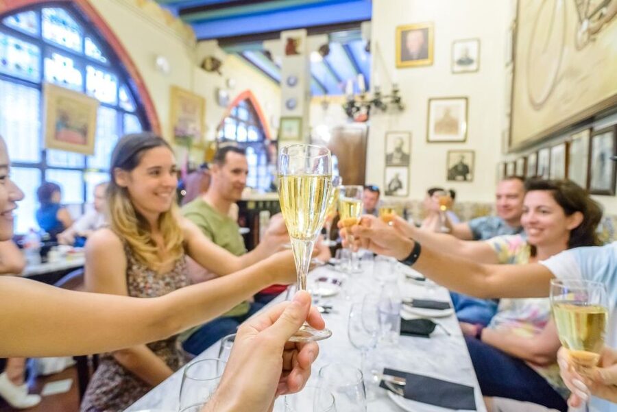 Barcelona eBike Tour with Wine and Tapas Experience - Ciutadella Park, with time to pause