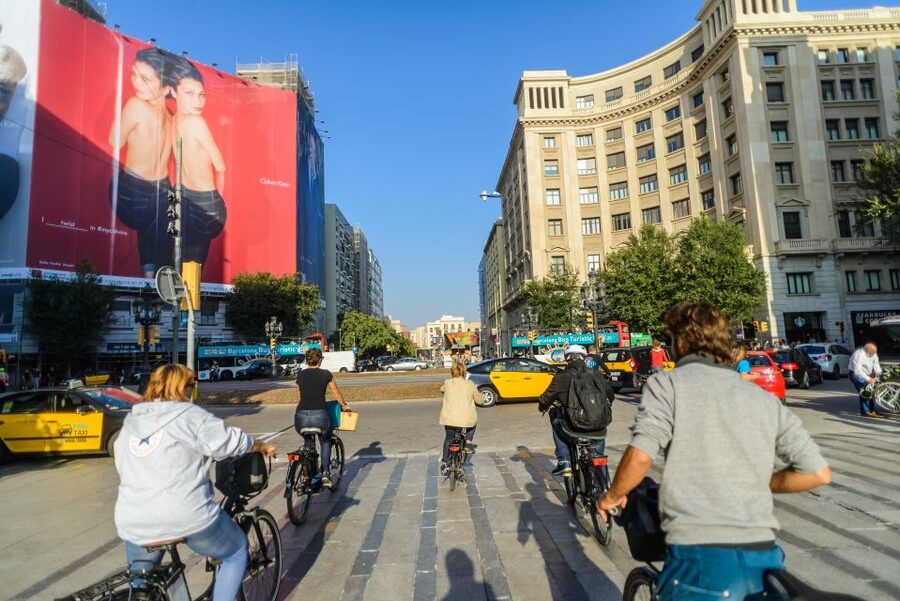 Barcelona eBike Tour with Wine and Tapas Experience - Wine and tapas at a historic local spot