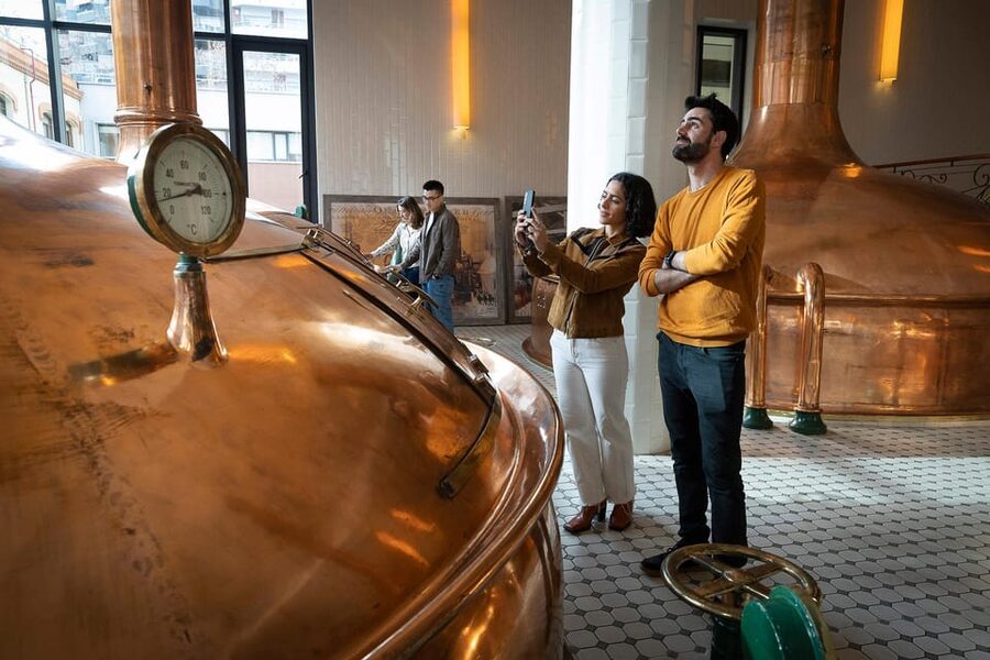 Barcelona: Estrella Damm Old Brewery Tour with Tasting - Why the tasting can feel rushed