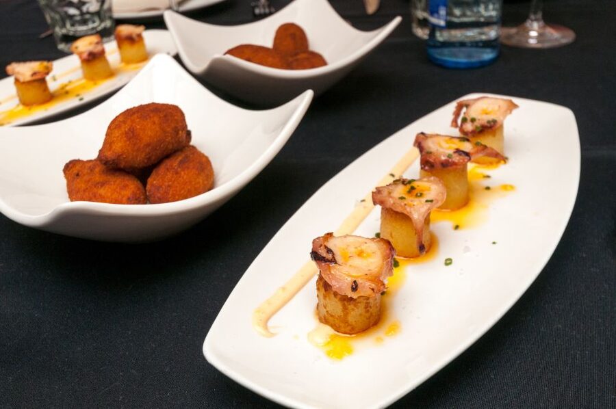 Barcelona Gourmet Food & Wine Tour with Local Expert - Who should book this Barcelona food tour?