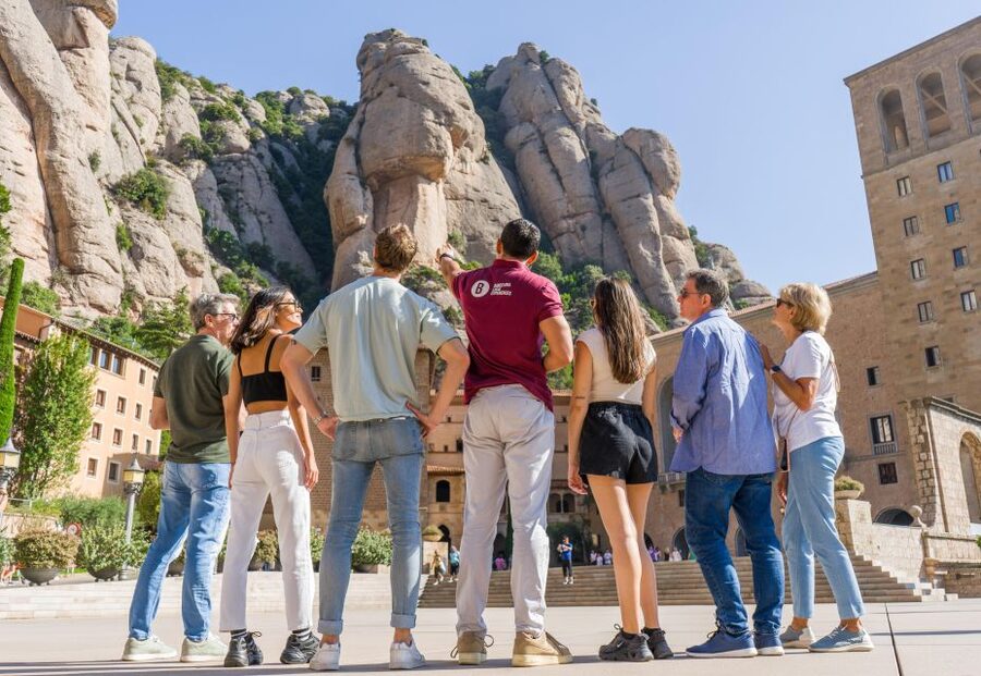 Barcelona: Montserrat, Winery Tour & Lunch with Wine Tasting - A 12th-century farmhouse lunch