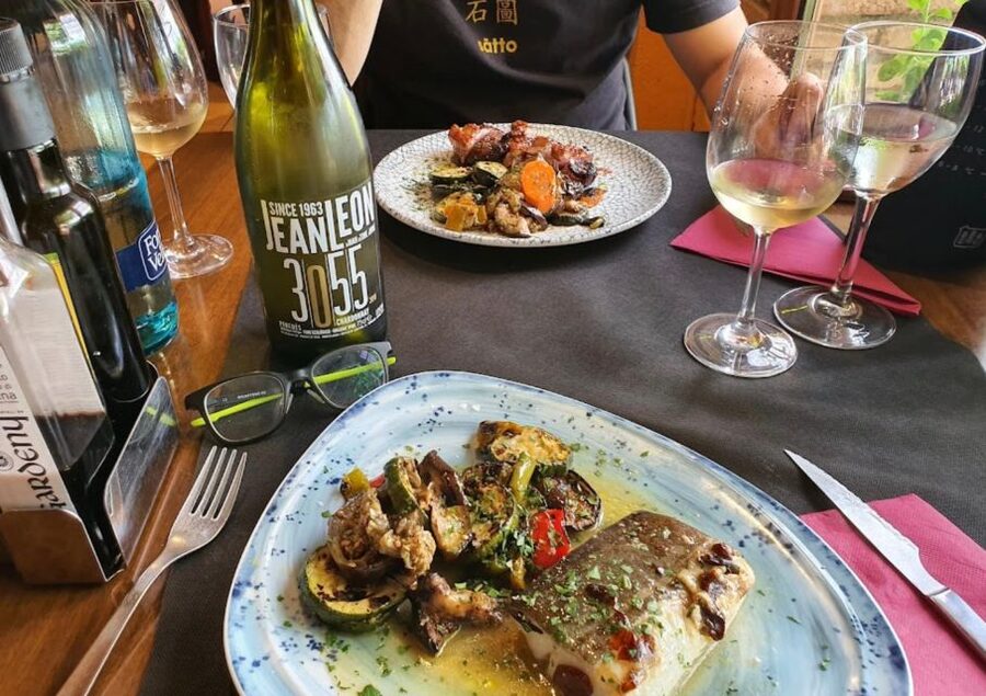 Barcelona: Montserrat with Winery Visit and Farmhouse Lunch - Key points to know before booking