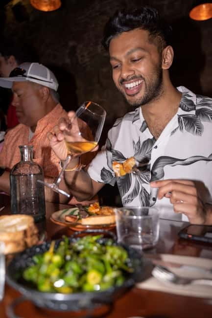 Barcelona Old Town Tapas Night: Hidden Bars, Cava & Vermut - Call de Barcelona: food in the old lanes