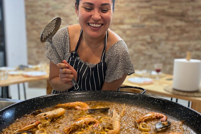 Barcelona Paella Cooking Class & Boqueria & Hofmann-Trained Chefs - Choosing seafood, black ink, vegetarian, or meat paella