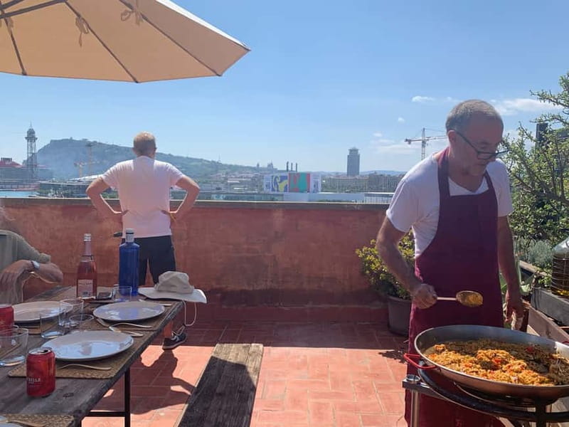 Barcelona: Paella Seafood Master Cooking Class with Sangria - Small details that make the evening work
