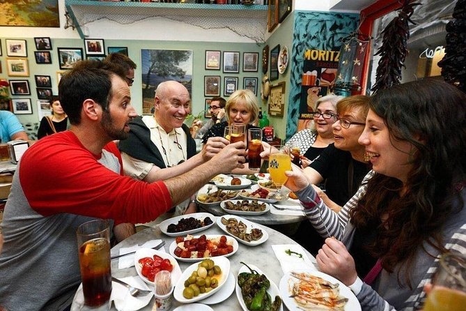 Barcelona Poble Sec Tapas & Wine Tour - Stop one on Carrer del Poeta Cabanyes: a shortcut to Cádiz
