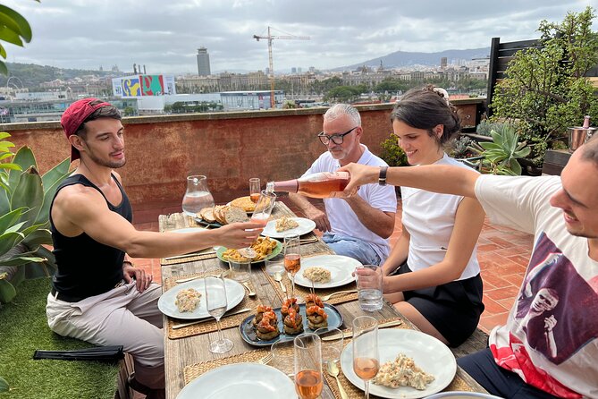 Barcelona: Rooftop Tapas & Sangria class with a Local Chef - Getting to the meeting point