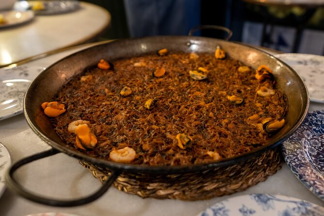 Barcelona Side Streets Tapas & Wine Tour - Stop two: pintxos and Basque vermut in El Born