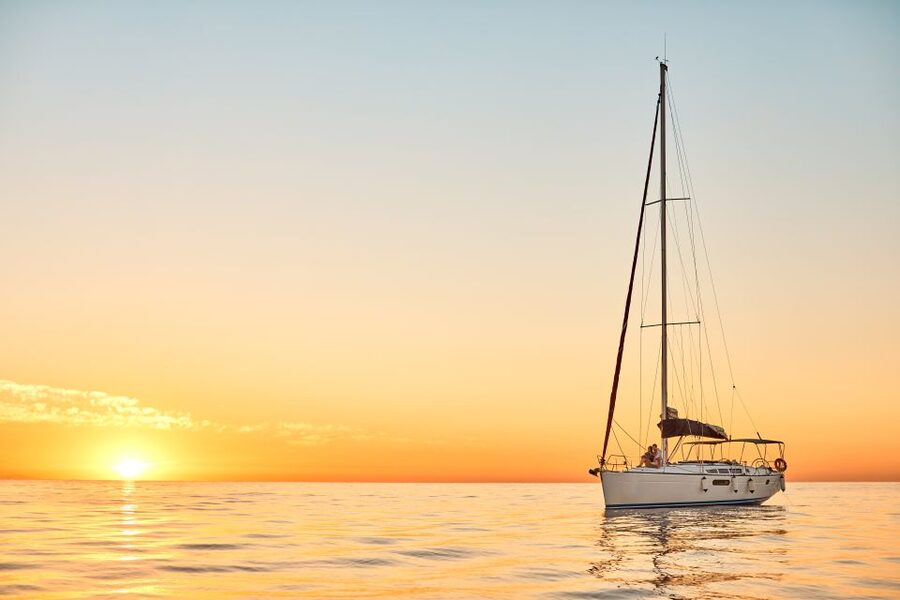 Barcelona: Sunset Sailing Experience with Snacks and Cava - Key points to know before you book