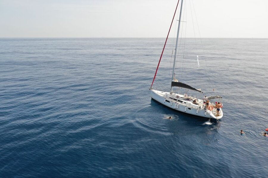 Barcelona: Sunset Sailing Experience with Snacks and Cava - Practical advice for a smoother outing