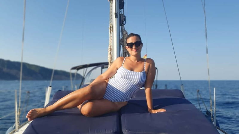 Barcelona: Sunset Skyline Cruise with Cava and Snacks - Meeting the boat at Port Olímpic