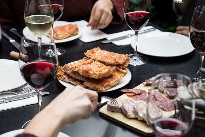 Barcelona Wine and Gourmet Tapas Tour - Why this Barcelona food tour feels different